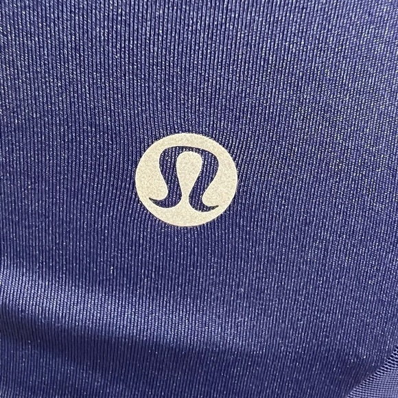 LULULEMON Invigorate Athletic Racerback Blue Sports Bra with Clasp Size 8 -#287 - Picture 7 of 12